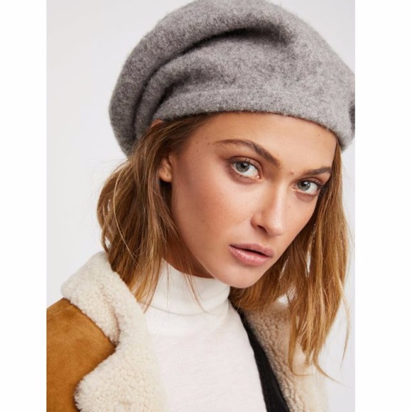 Free People Accessories - Free People Bisous Grey Slouchy Beret